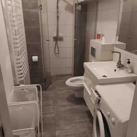 Centrally Located Apartment With 4 Bedrooms Garbarska * Krakow